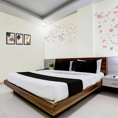 Super Townhouse Hoshangabad Road Near Aashima Mall Samarda Kaliāsot Kültér fotó