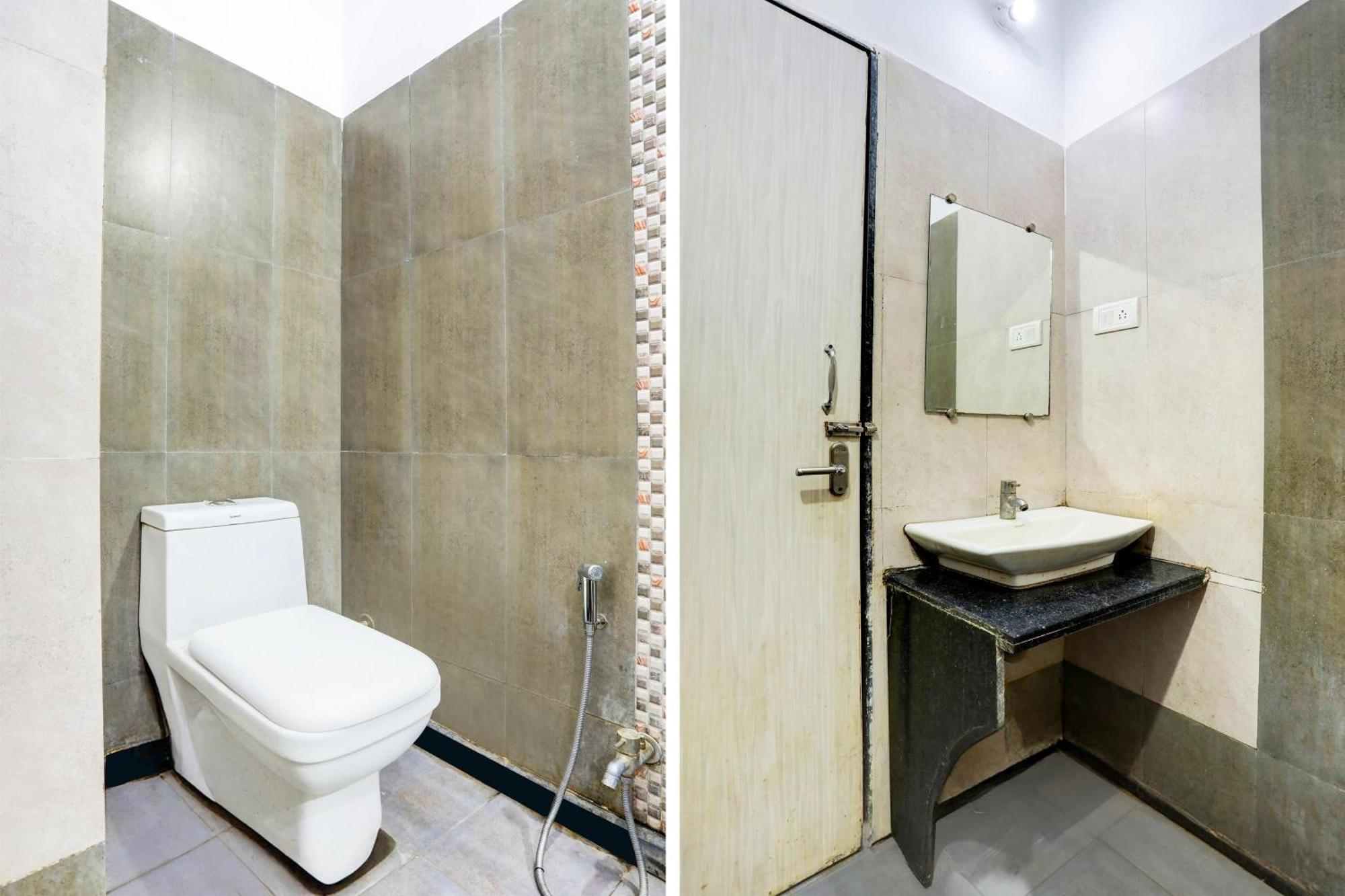 Super Townhouse Hoshangabad Road Near Aashima Mall Samarda Kaliāsot Kültér fotó