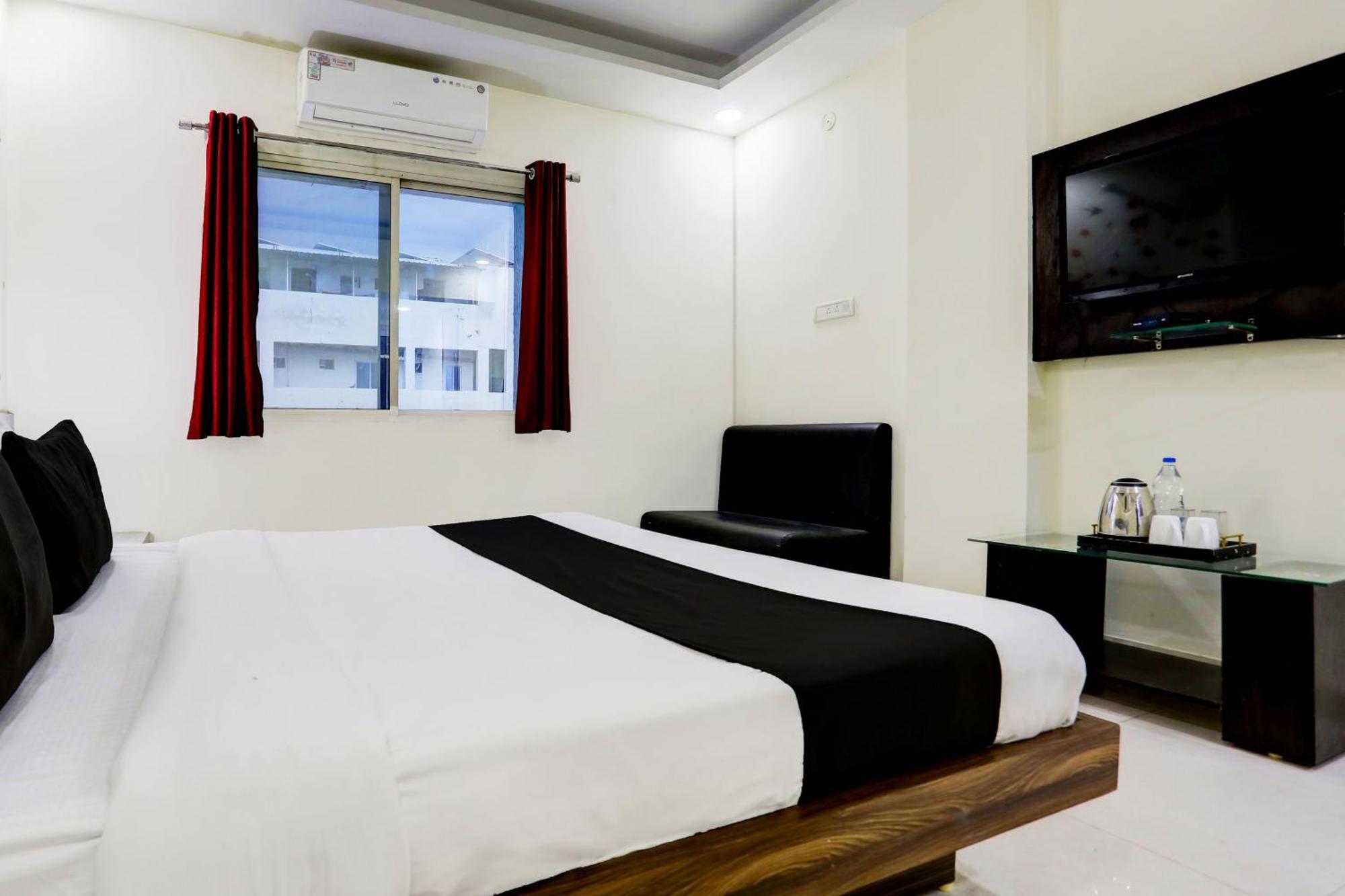 Super Townhouse Hoshangabad Road Near Aashima Mall Samarda Kaliāsot Kültér fotó