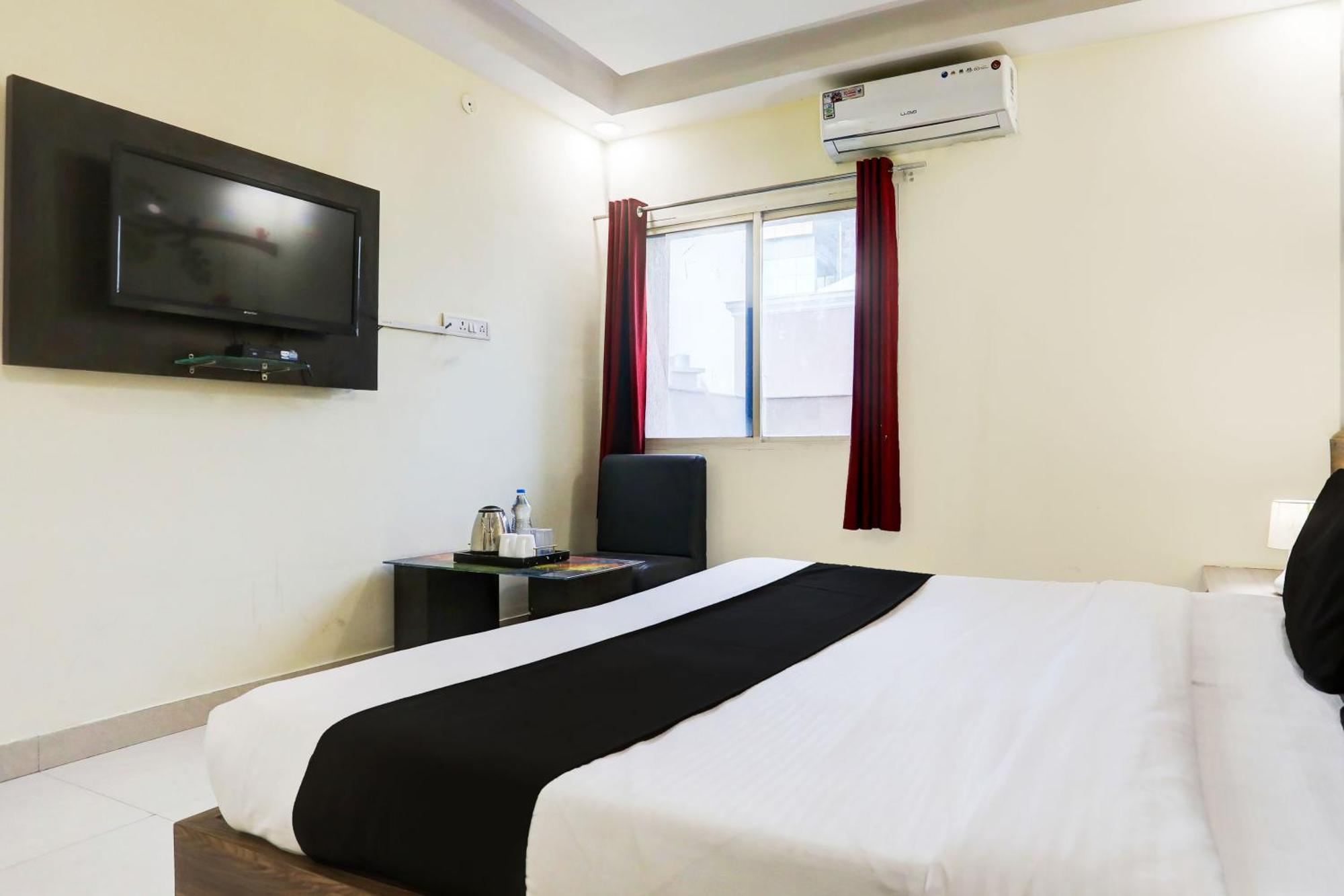 Super Townhouse Hoshangabad Road Near Aashima Mall Samarda Kaliāsot Kültér fotó